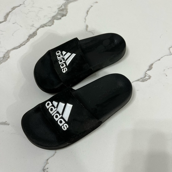 little boys adidas slides
